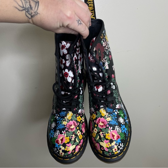 floral doc martens - Picture 2 of 7